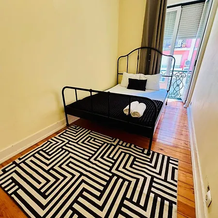 Luxury Rooms In Lisbon City Centre, Brilliant Spot Albergue